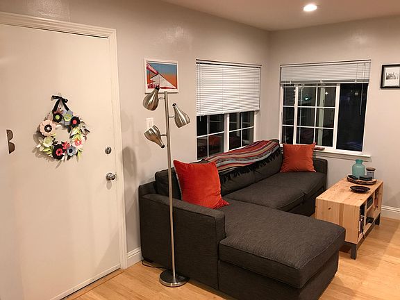 3rd image of 885 Park Dr APT B