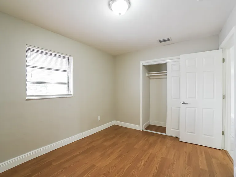 13620 Monroe St — Photo 14