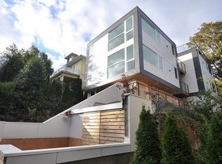 1814 E Denny Way APT 102, Seattle, WA 98122