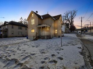 4 1st Ave SW, Faribault, MN 55021