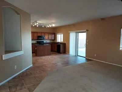 44928 W Zion Rd — Photo 3
