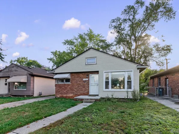 23830 Morton St, Oak Park, MI 48237