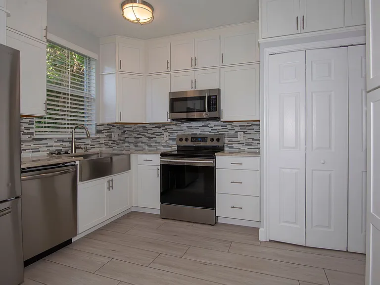 3219 Oberlin Ave — Photo 10