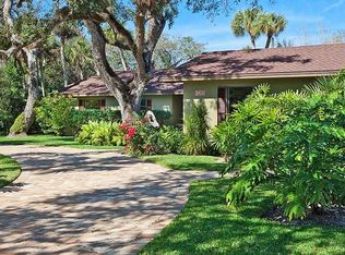 655 Bougainvillea Ln, Vero Beach, FL 32963