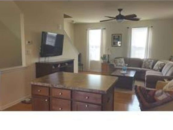 2nd image of 20646 Albermarle Ln