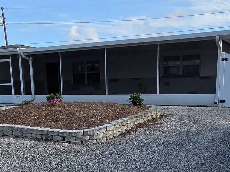 5005 Genesis Ave — Photo 29