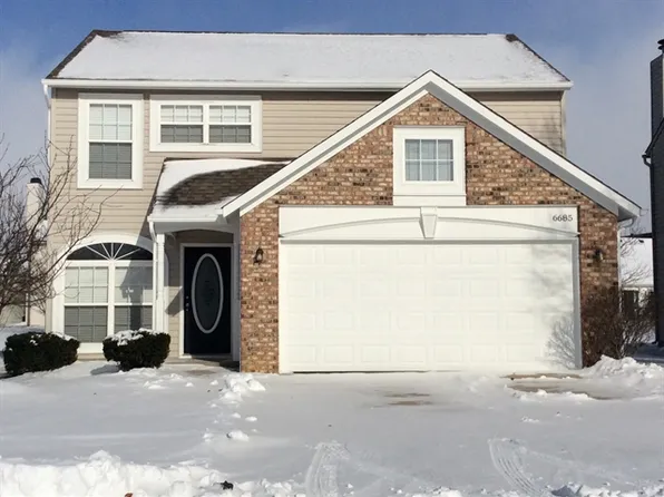 6685 Wimbledon Dr, Zionsville, IN 46077