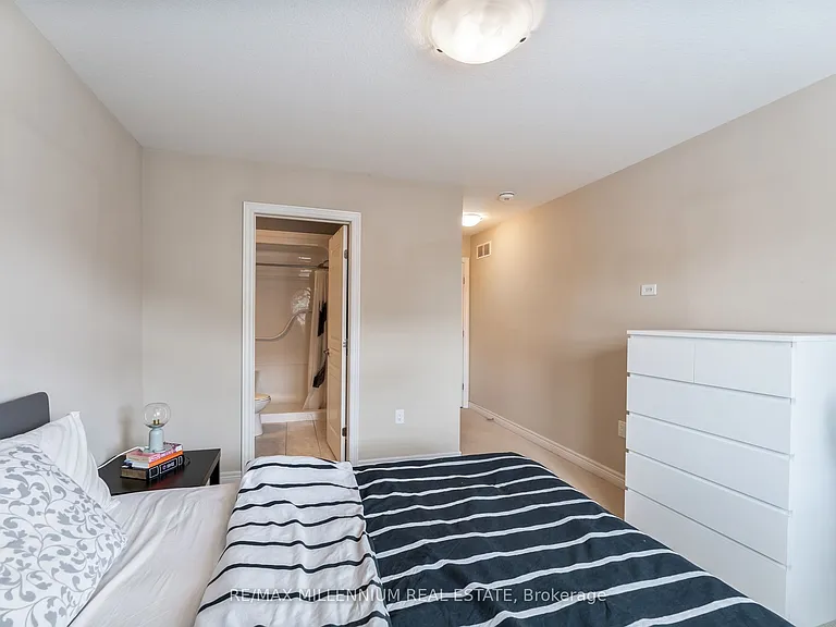 18 Whaley Ln — Photo 30