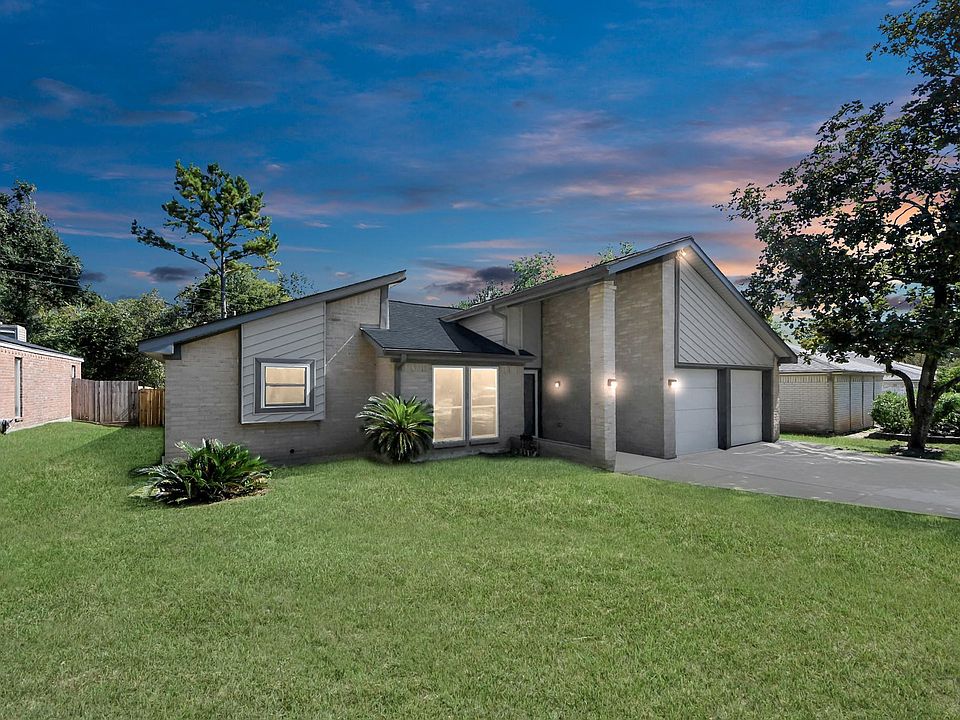 1st image of 23002 Grand Rapids Ln