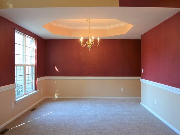 5th image of 143 Dannyn Grove Ct
