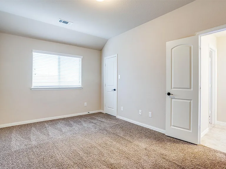 3303 Robin Trl — Photo 24