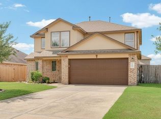 9910 Bezeled Circle Ln, Rosharon, TX 77583