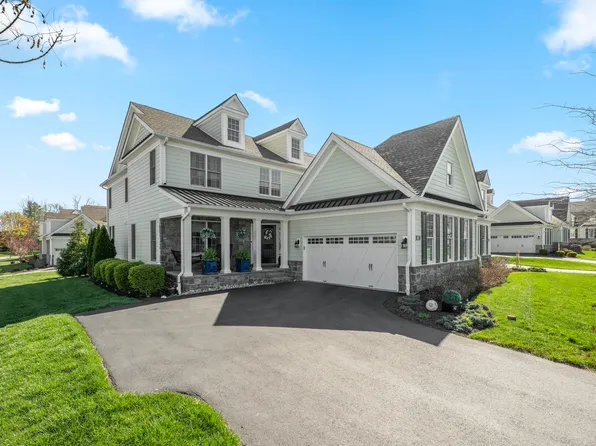 407 Berlo Ln, Newtown Square, PA 19073