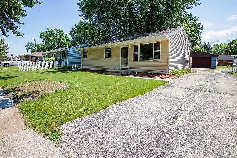 1st image of 2209 Evans Ave