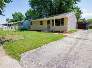 2209 Evans Ave, Loves Park, IL 61111