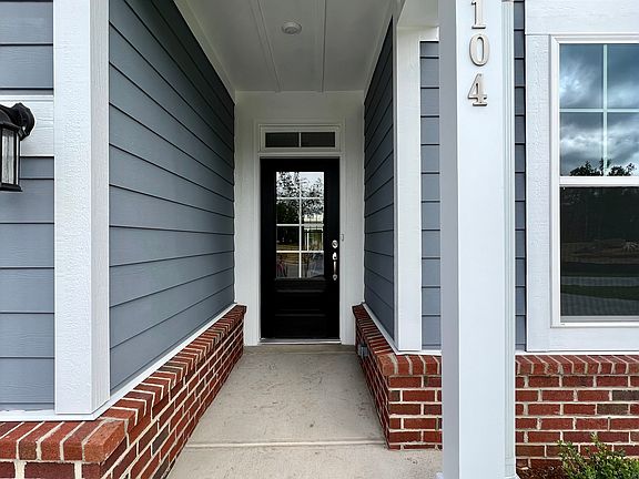 3rd image of 104 Cressida Woods Dr #104