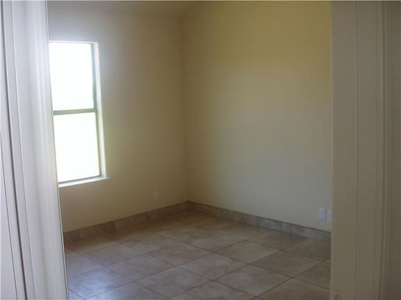 Bedroom : Bedrooms have walk in closets and are beautifully