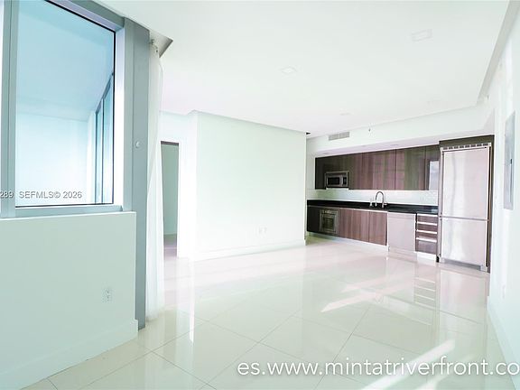 2nd image of 92 SW 3rd St APT 2706