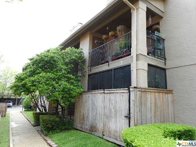 1st image of 1202-407 Thorpe Ln