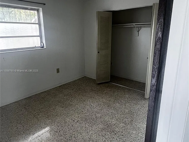 619 SW 11th Ave #2 — Photo 1