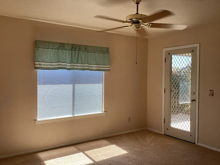 6589 N Maroa Ave #114 — Photo 14