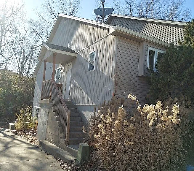 3005-3033 S Shrank Dr — Photo 3