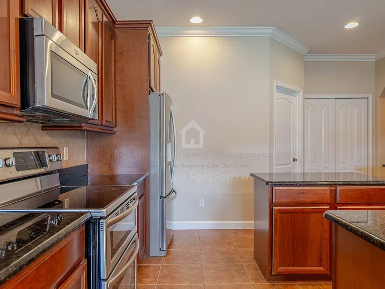 5109 Legacy Oaks Dr — Photo 42