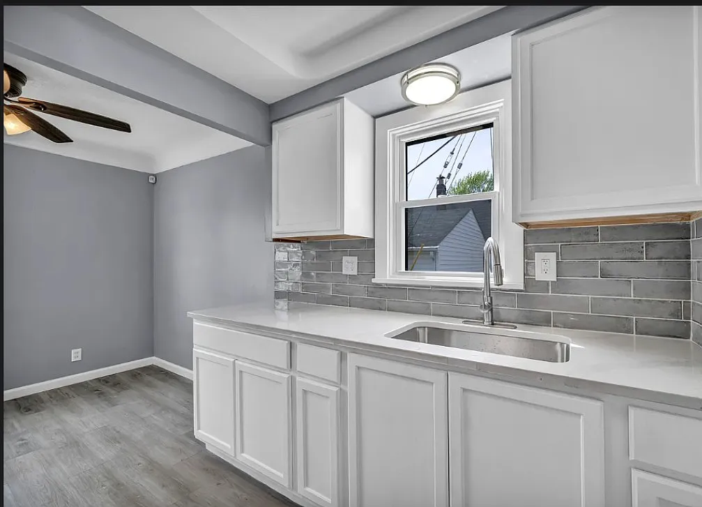 4 bed, 1272 sqft, $2,150 — Photo 4