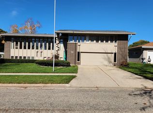 2607 4th St, Monroe, WI 53566