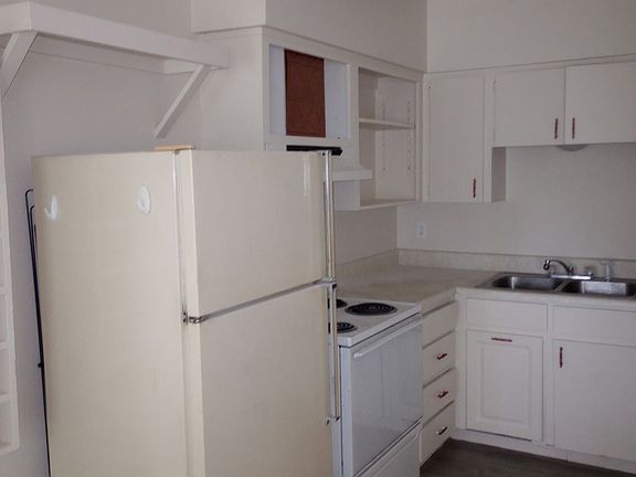 5th image of 123 Stag Ct