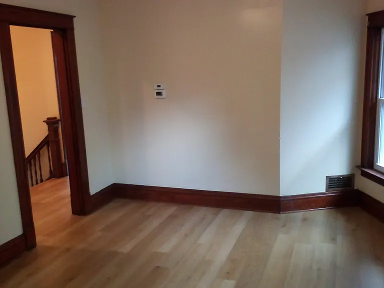 548 10th St #2 — Photo 27