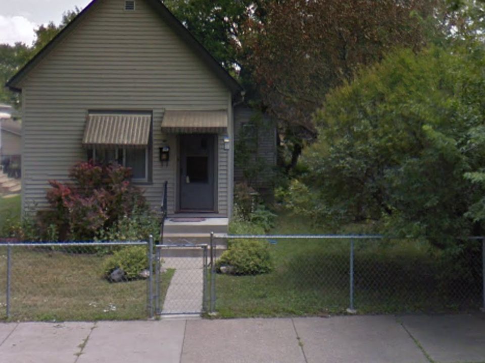 2nd image of 318 Daly St