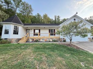 161 Cromwell Estates Rd, Clendenin, WV 25045