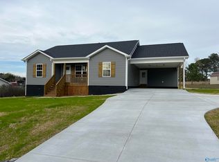 4271 Georgia Mountain Rd, Guntersville, AL 35976