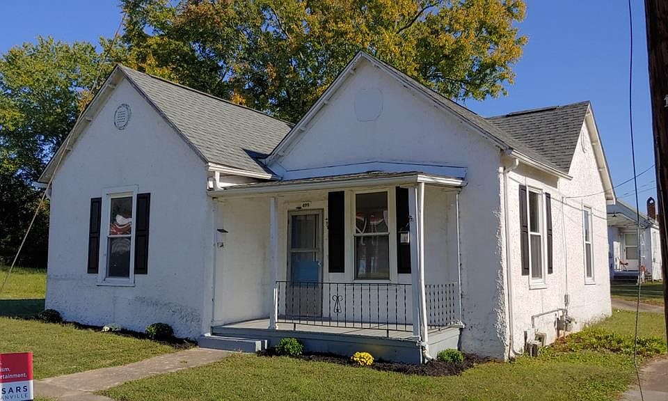 1st image of 499 Plum St
