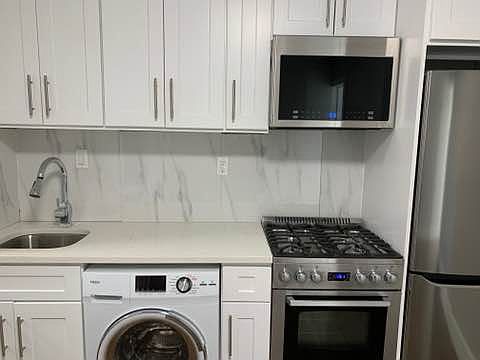 1st image of 411 E 118th St #5B