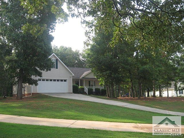 1st image of 220 Hannah Drive
