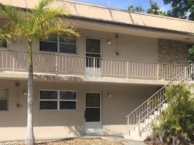 1560 Colonial Blvd, Fort Myers, FL