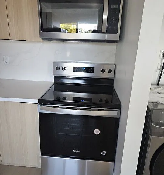 603 W West 46th St #3/4 — Photo 5