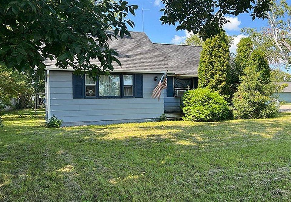 285 Elm St, Gonvick, MN 56644 MLS 11104899 Zillow