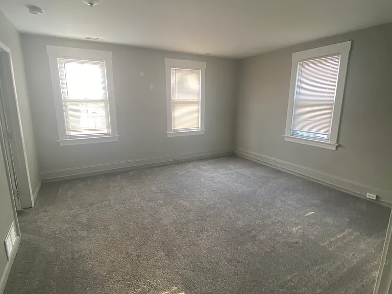 4435 State Rd — Photo 8