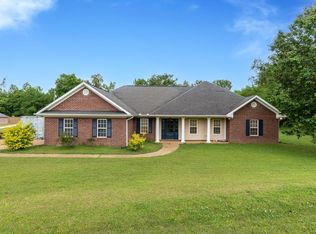 105 Brandi Ln, Vicksburg, MS 39183