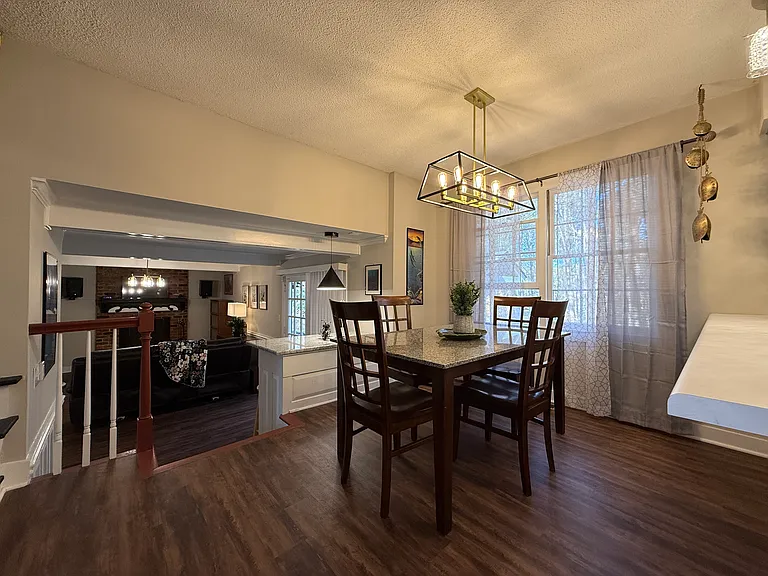 505 Westbrook Dr — Photo 7