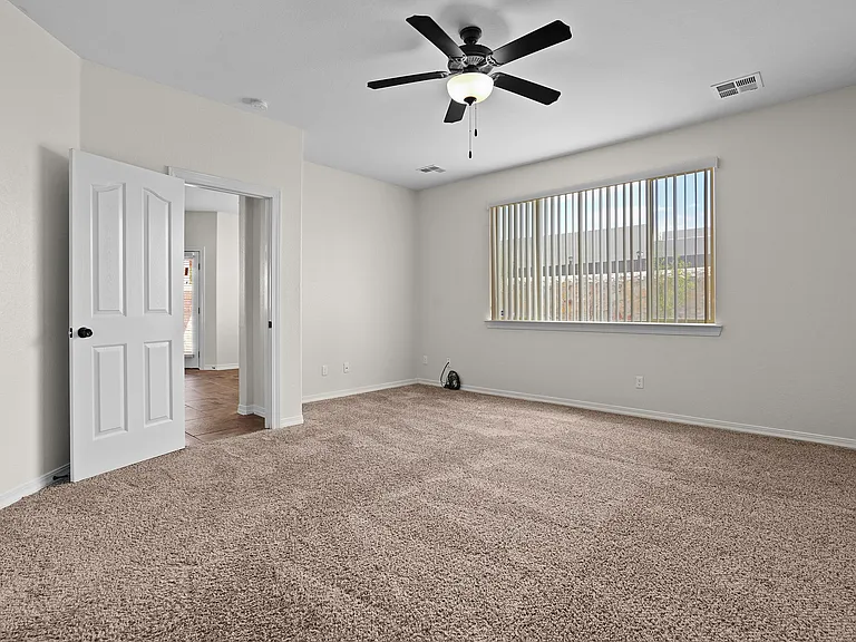 12776 Runway Ave — Photo 15