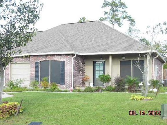 Front view 42090A Gardens Bl