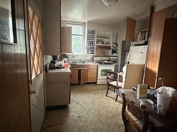 3rd image of 1107 N 7th St