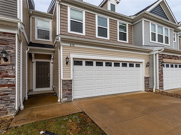 3rd image of 838 S Greenway Dr