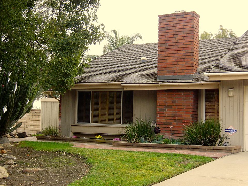 1st image of 9745 Carrari Ave