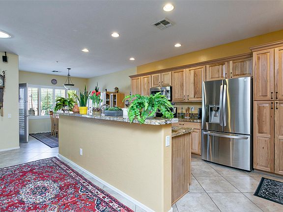 4th image of 41922 N Celebration Ct