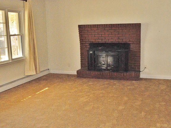 4th image of 2919 Eastway Dr
